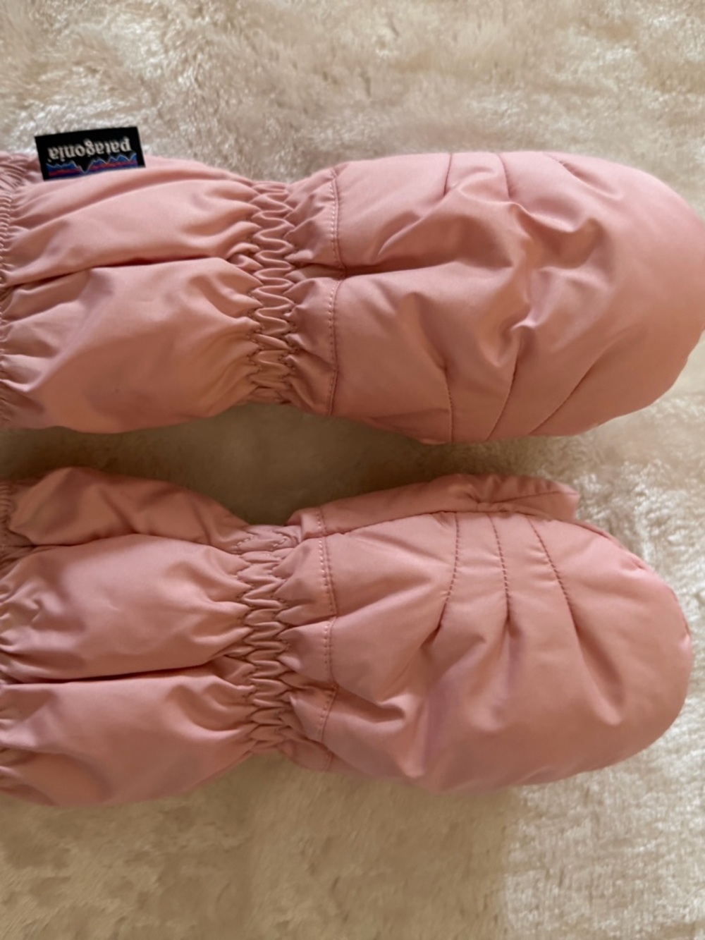 Patagonia Kids Blush Pink Insulated Mittens - Picture 7 of 8